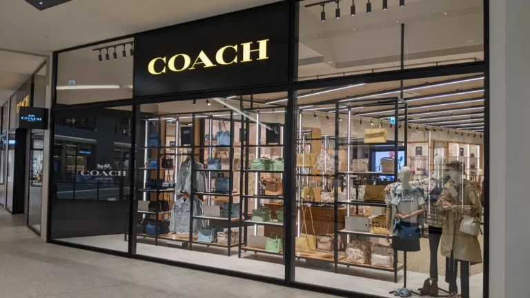Coach מותג האופנה